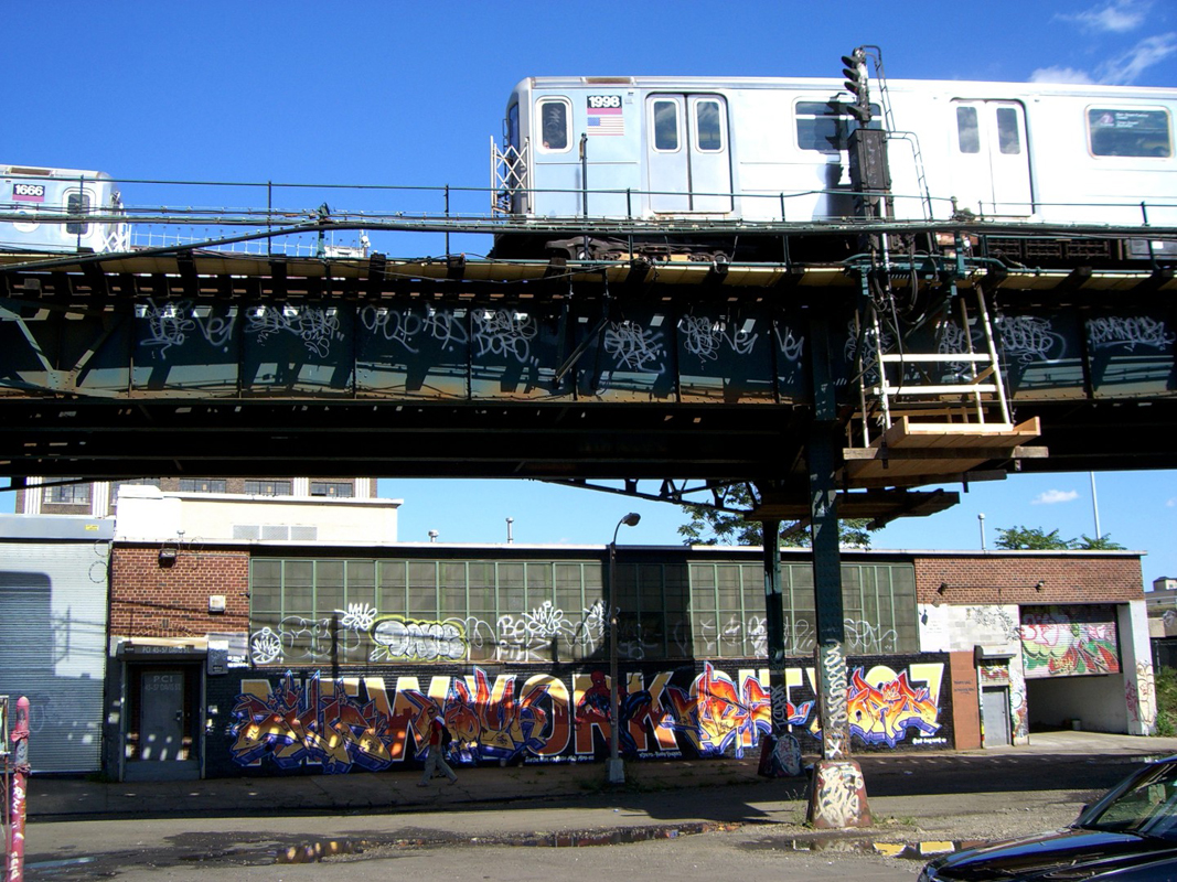 3Steps # NYC Spiderman # 5Points Queens # NYC 2007